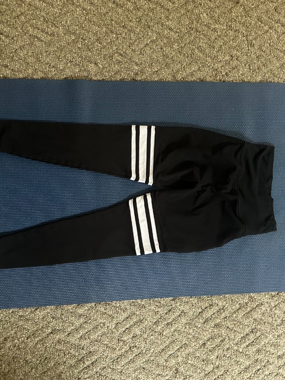 Bombshell Sportswear - Picture 3 of 3